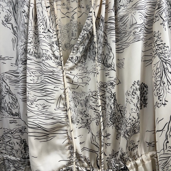 H&M Cream and Gray Long Sleeve Dress - Picture 7 of 14